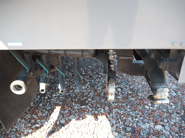 いすゞ エルフ PB-NKR81AN(2WD)の写真31