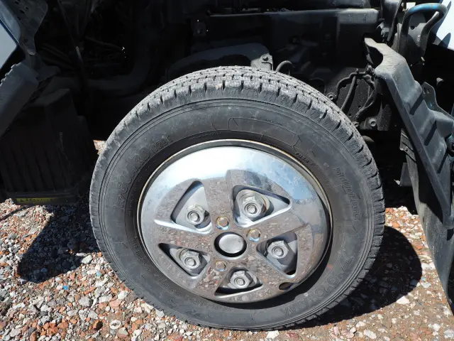 いすゞ エルフ PB-NKR81AN(2WD)の写真41