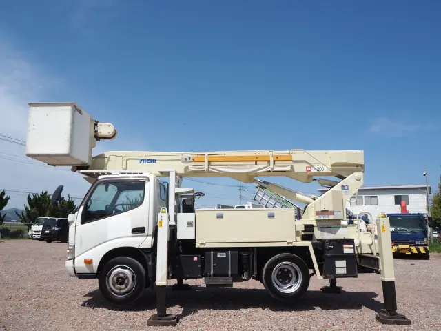 日野 デュトロ TKG-XZU600X(2WD)の写真3