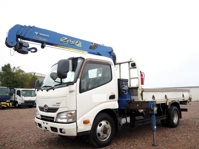 日野 デュトロ TKG-XZU695M(4WD)の写真1