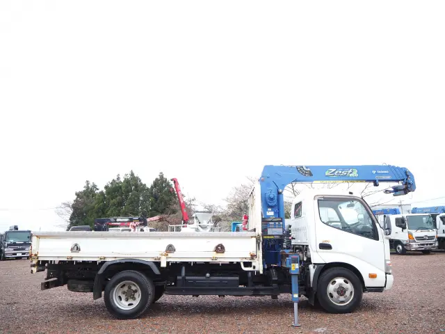 日野 デュトロ TKG-XZU695M(4WD)の写真6