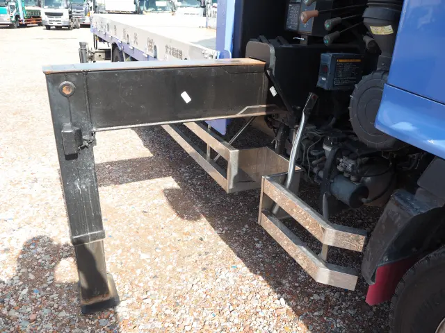 日野 レンジャー ADG-FE8JLWA(2WD)の写真9