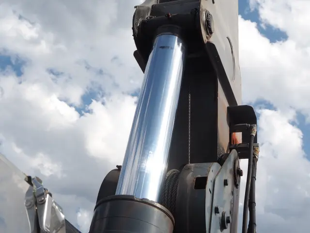 日野 レンジャー ADG-FE8JLWA(2WD)の写真11