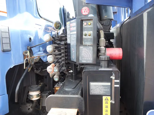 日野 レンジャー ADG-FE8JLWA(2WD)の写真16