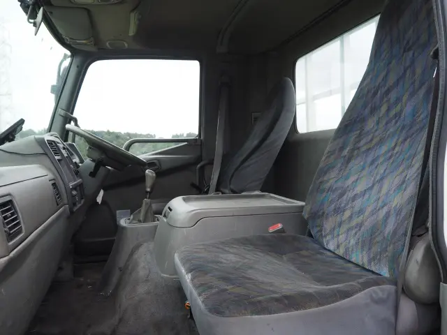 三菱 ファイター KK-FK71HJ(2WD)の写真42