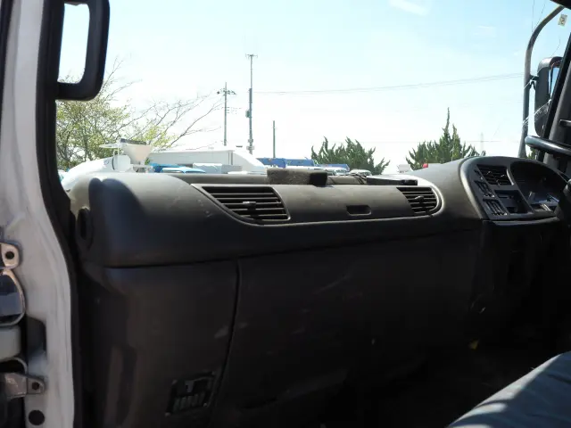 いすゞ フォワード PJ-FSR34H4(2WD)の写真40