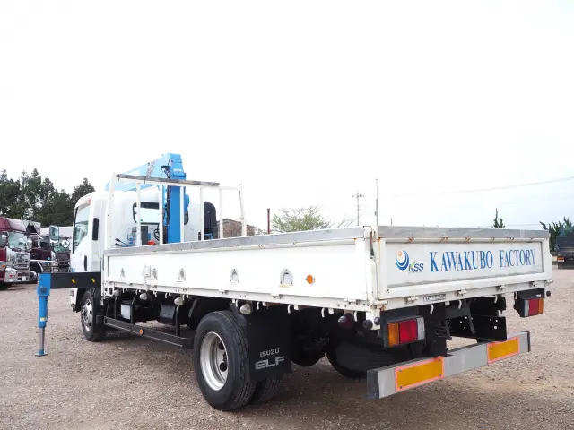 いすゞ エルフ 4HK1(2WD)の写真3