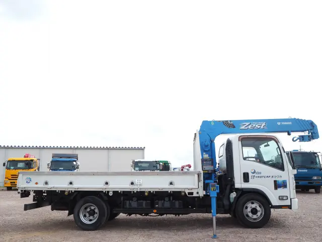 いすゞ エルフ 4HK1(2WD)の写真6