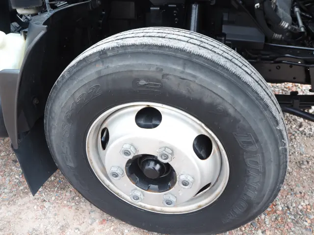 いすゞ エルフ 4HK1(2WD)の写真18