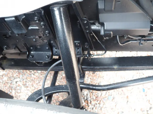 いすゞ エルフ 4HK1(2WD)の写真19