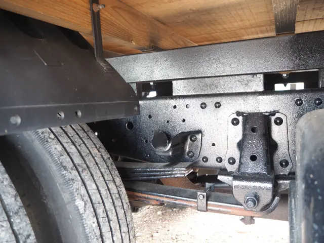 いすゞ エルフ 4HK1(2WD)の写真22