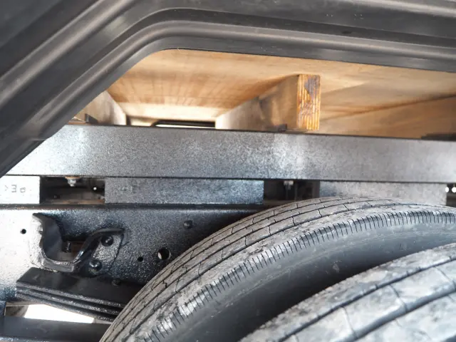 いすゞ エルフ 4HK1(2WD)の写真24