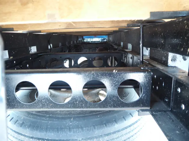 いすゞ エルフ 4HK1(2WD)の写真26