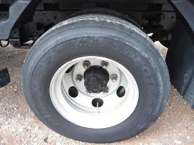 いすゞ エルフ 4HK1(2WD)の写真28