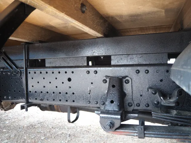 いすゞ エルフ 4HK1(2WD)の写真30