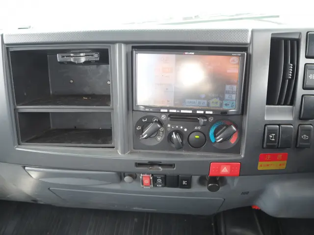 いすゞ エルフ 4HK1(2WD)の写真45