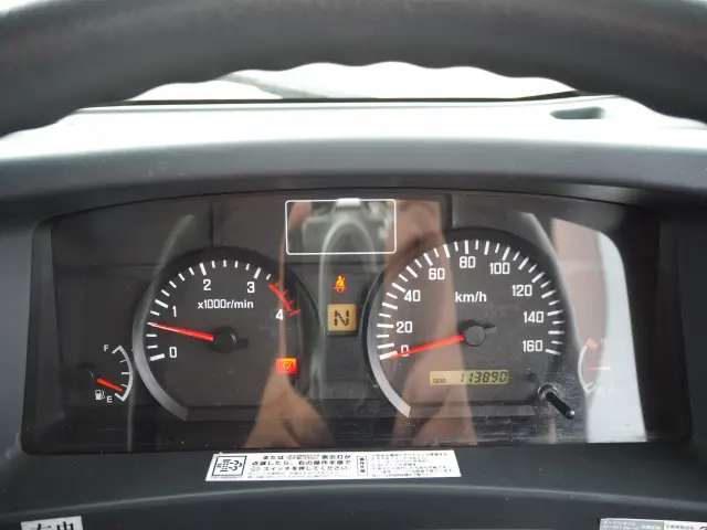 いすゞ エルフ 4HK1(2WD)の写真49