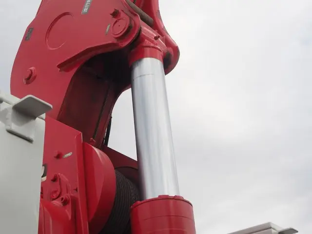 日野 レンジャー BDG-FE8JLWG(2WD)の写真9