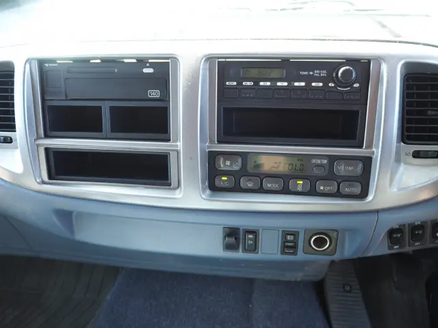 日野 レンジャー BDG-FE8JLWG(2WD)の写真46