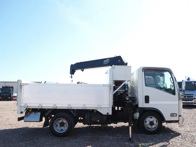 いすゞ エルフ TKG-NMS85AN(4WD)の写真6