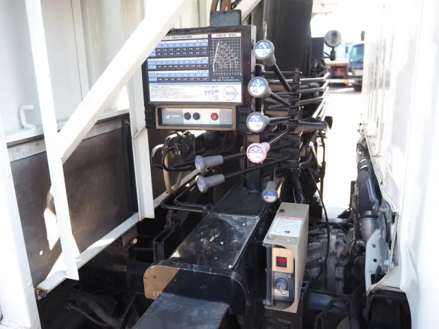 いすゞ エルフ TKG-NMS85AN(4WD)の写真10