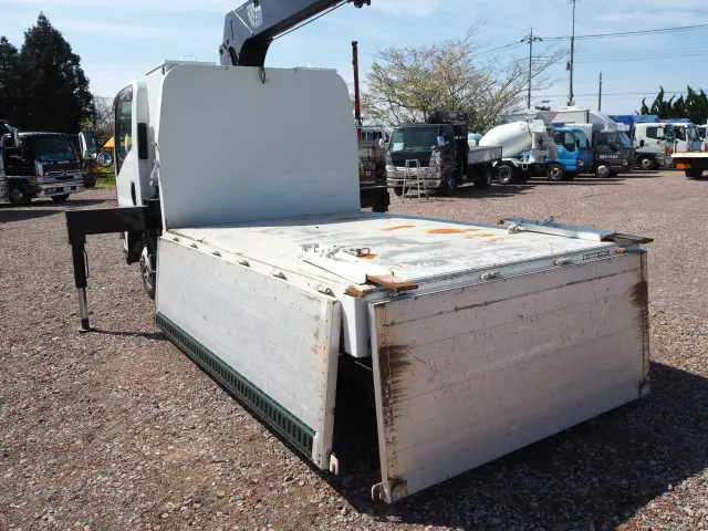 いすゞ エルフ TKG-NMS85AN(4WD)の写真16