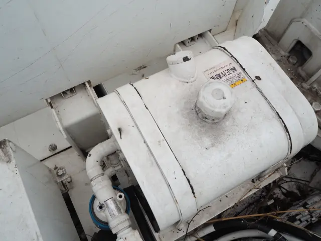 いすゞ エルフ BKG-NKR85AN(2WD)の写真12