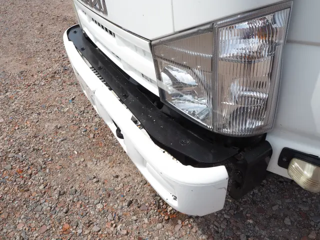 いすゞ エルフ BKG-NKR85AN(2WD)の写真38