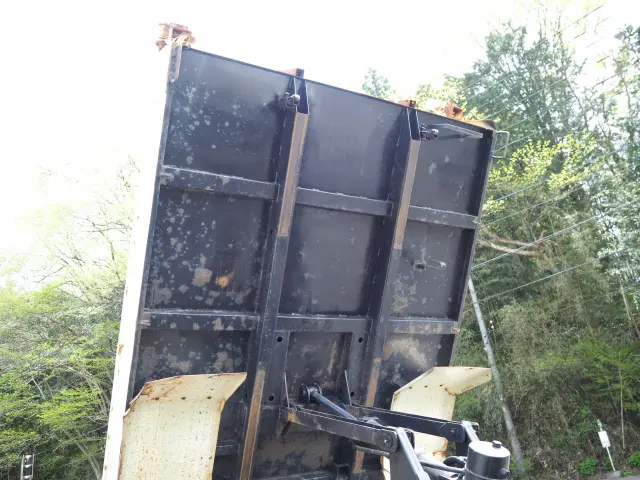 いすゞ フォワード TKG-FRR90S1(2WD)の写真13