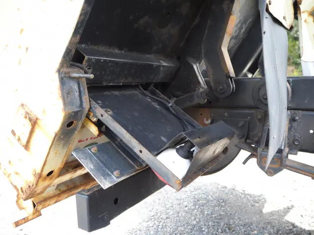 いすゞ フォワード TKG-FRR90S1(2WD)の写真28