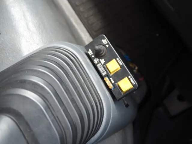 いすゞ フォワード TKG-FRR90S1(2WD)の写真46