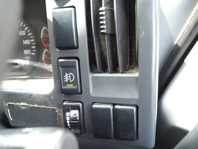 いすゞ フォワード TKG-FRR90S1(2WD)の写真49