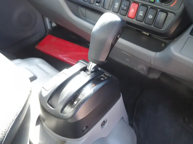 日野 デュトロ TKG-XZC605M(2WD)の写真42