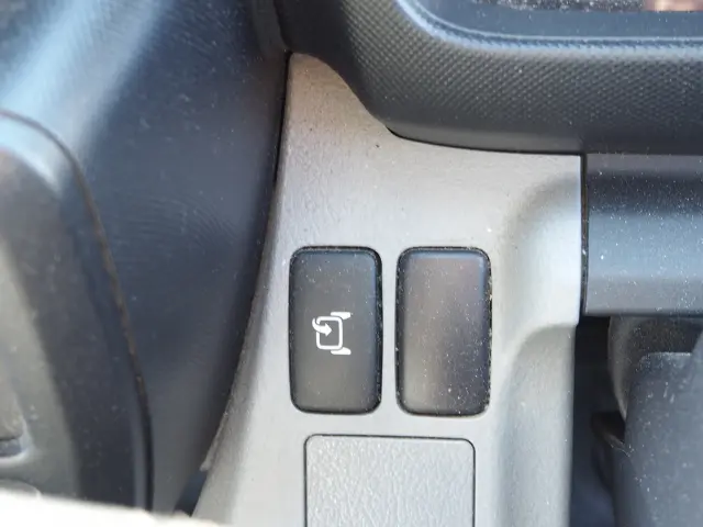 日野 デュトロ TKG-XZC605M(2WD)の写真48