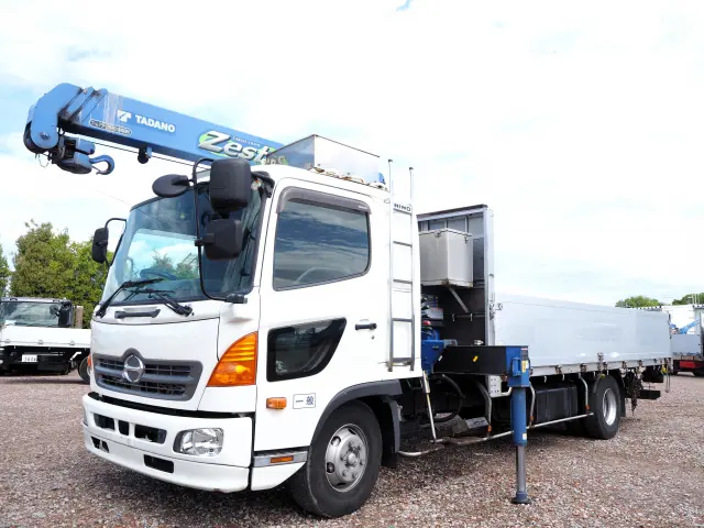 日野 レンジャー TKG-FD7JLAG(2WD)の写真1