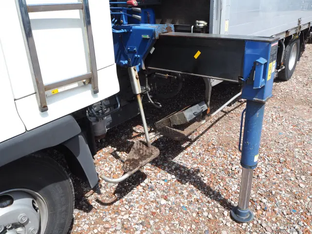 日野 レンジャー TKG-FD7JLAG(2WD)の写真12