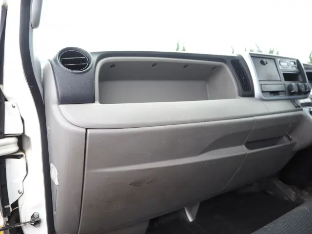 三菱 キャンター 2PG-FED90(2WD)の写真37