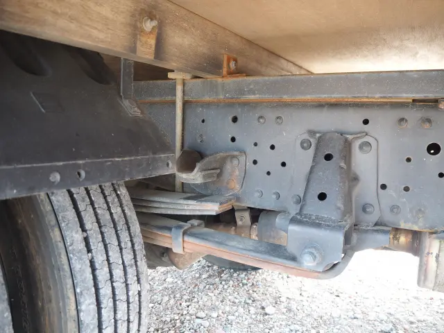 いすゞ エルフ PA-NPR81N(2WD)の写真25