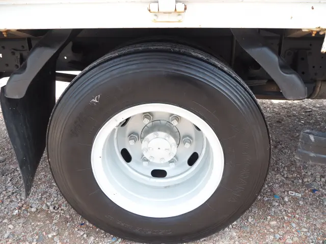 いすゞ エルフ PA-NPR81N(2WD)の写真26