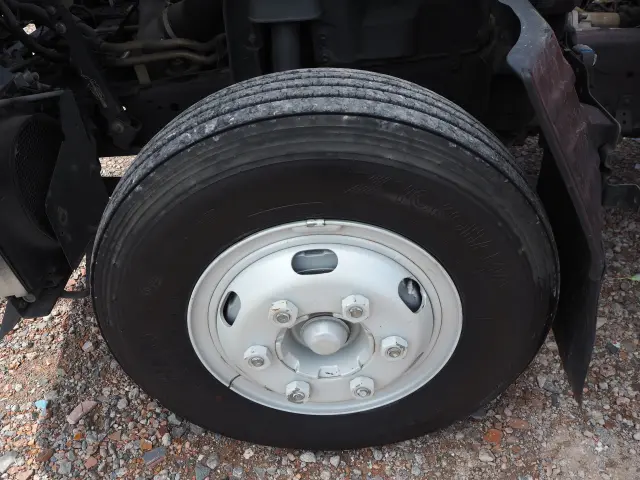 いすゞ エルフ PA-NPR81N(2WD)の写真36