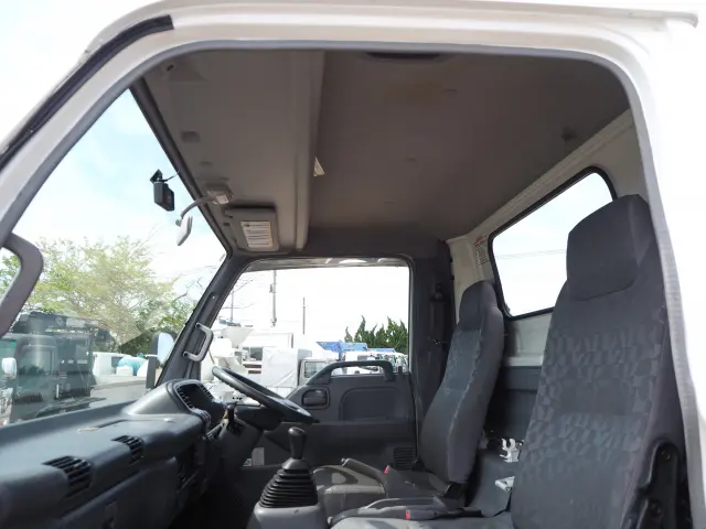 いすゞ エルフ PA-NPR81N(2WD)の写真40