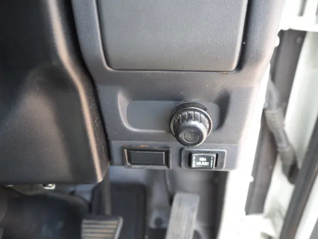 いすゞ エルフ PA-NPR81N(2WD)の写真49