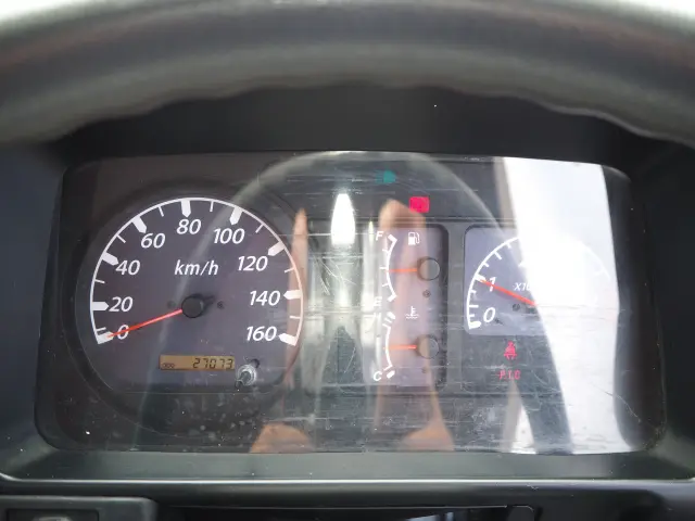 いすゞ エルフ PA-NPR81N(2WD)の写真50