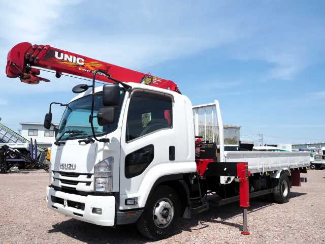 いすゞ フォワード 2RG-FRR90S2(2WD)の写真1