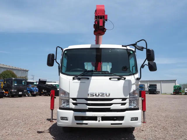 いすゞ フォワード 2RG-FRR90S2(2WD)の写真8