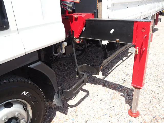 いすゞ フォワード 2RG-FRR90S2(2WD)の写真13