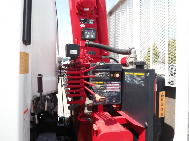 いすゞ フォワード 2RG-FRR90S2(2WD)の写真14