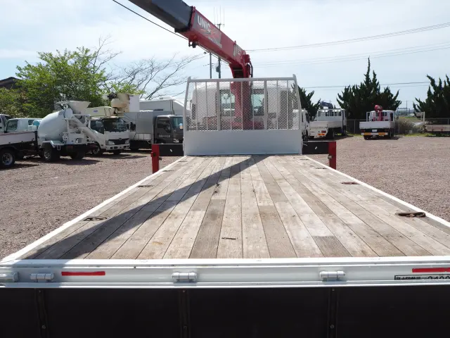 いすゞ フォワード 2RG-FRR90S2(2WD)の写真17