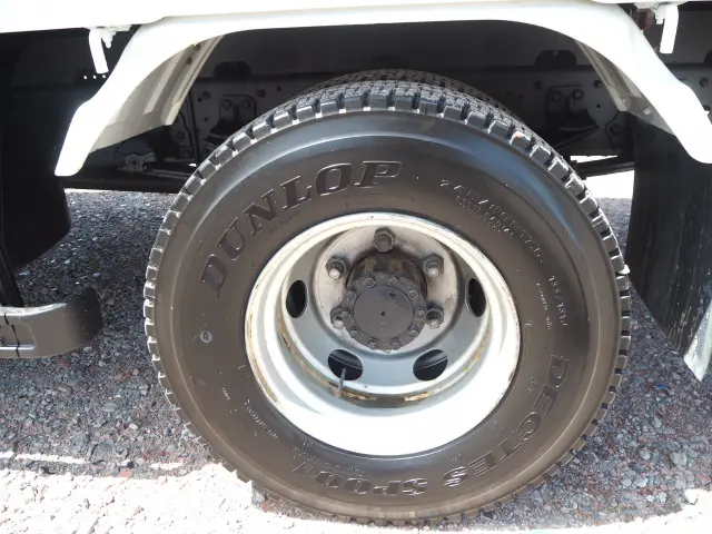 いすゞ フォワード 2RG-FRR90S2(2WD)の写真32