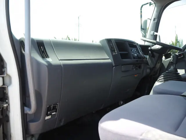 いすゞ フォワード 2RG-FRR90S2(2WD)の写真41